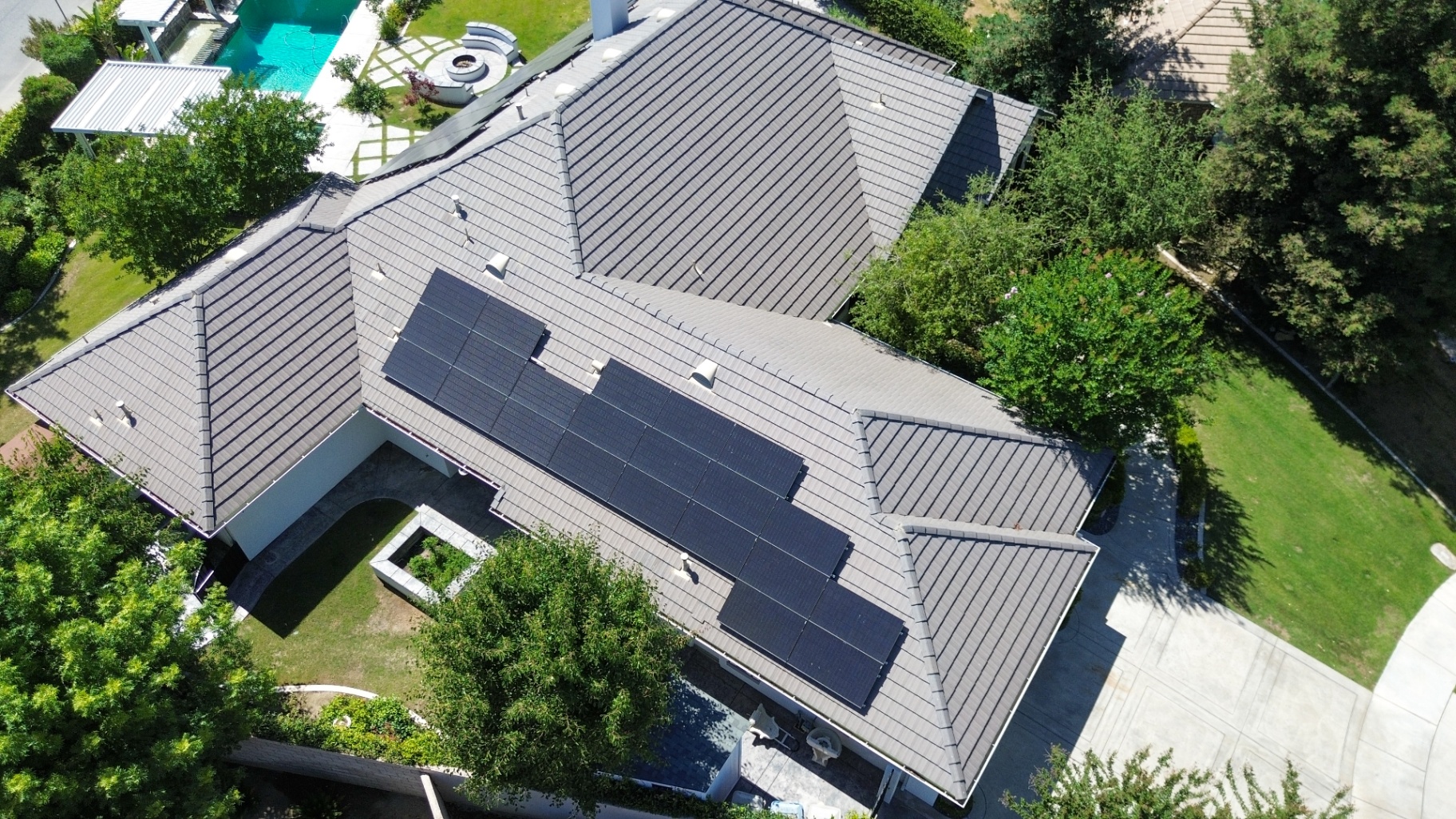 2911 Ragland Ct — 11-aerial-roof.jpg