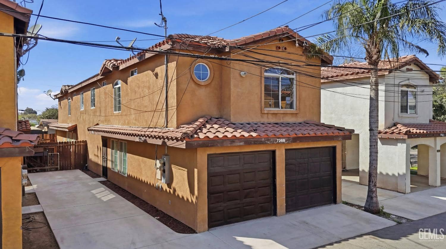 726 K Street, Bakersfield, California, 93304