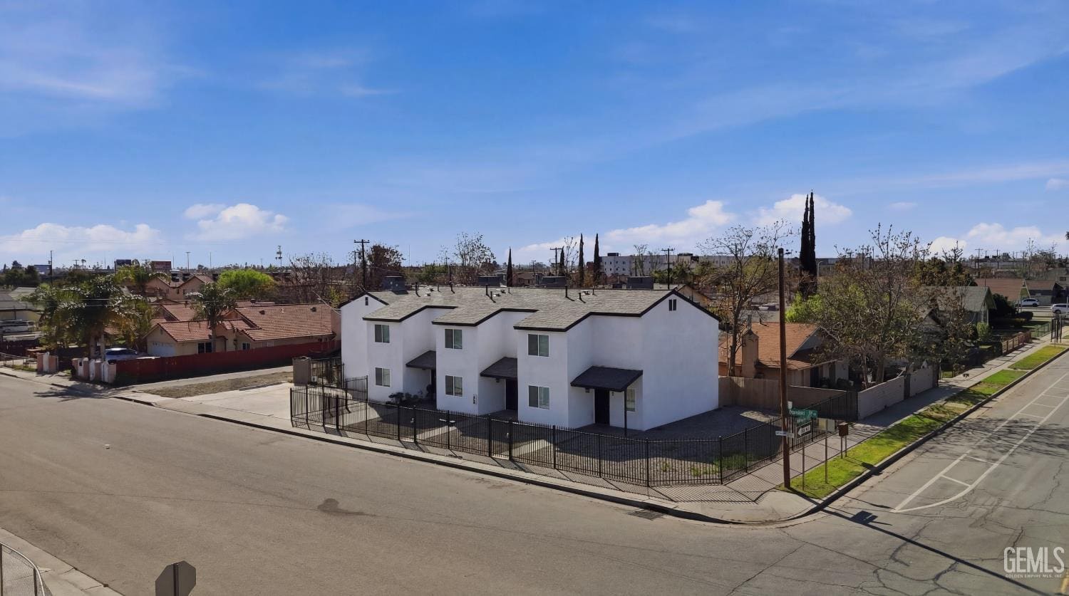 931 Monterey Street, Bakersfield, California, 93305