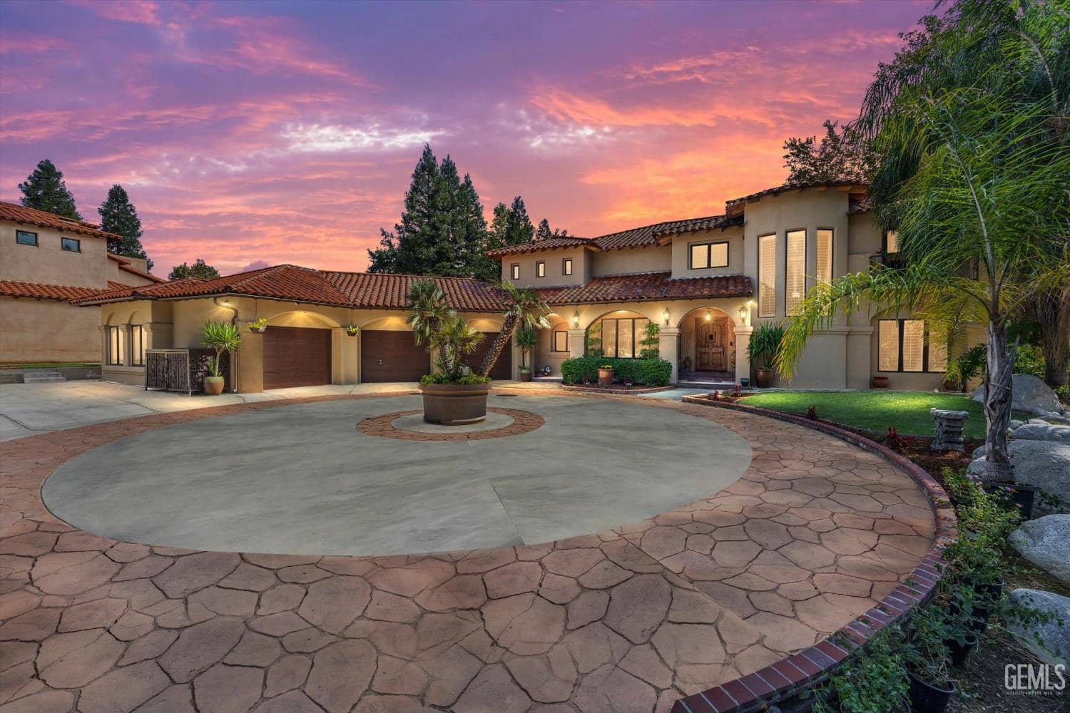 14025 Yokuts Lane, Bakersfield, California, 93306