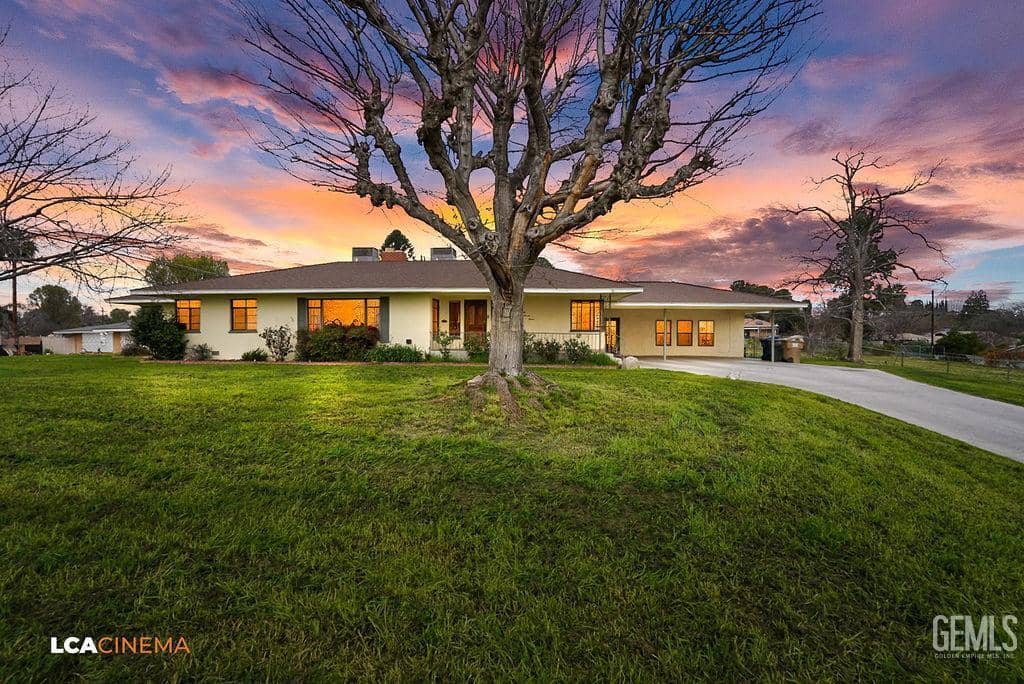 2712 Primera Vista, Bakersfield, California, 93306