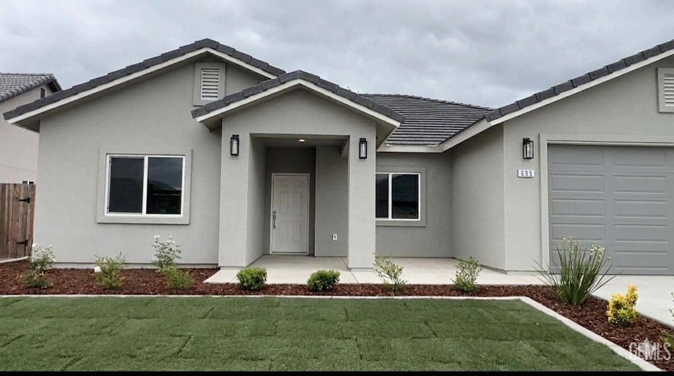 720 Sammy Way, Shafter, California, 93263