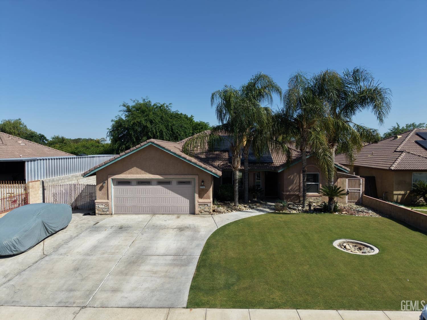 6744 Via Del Mar, Bakersfield, California, 93307