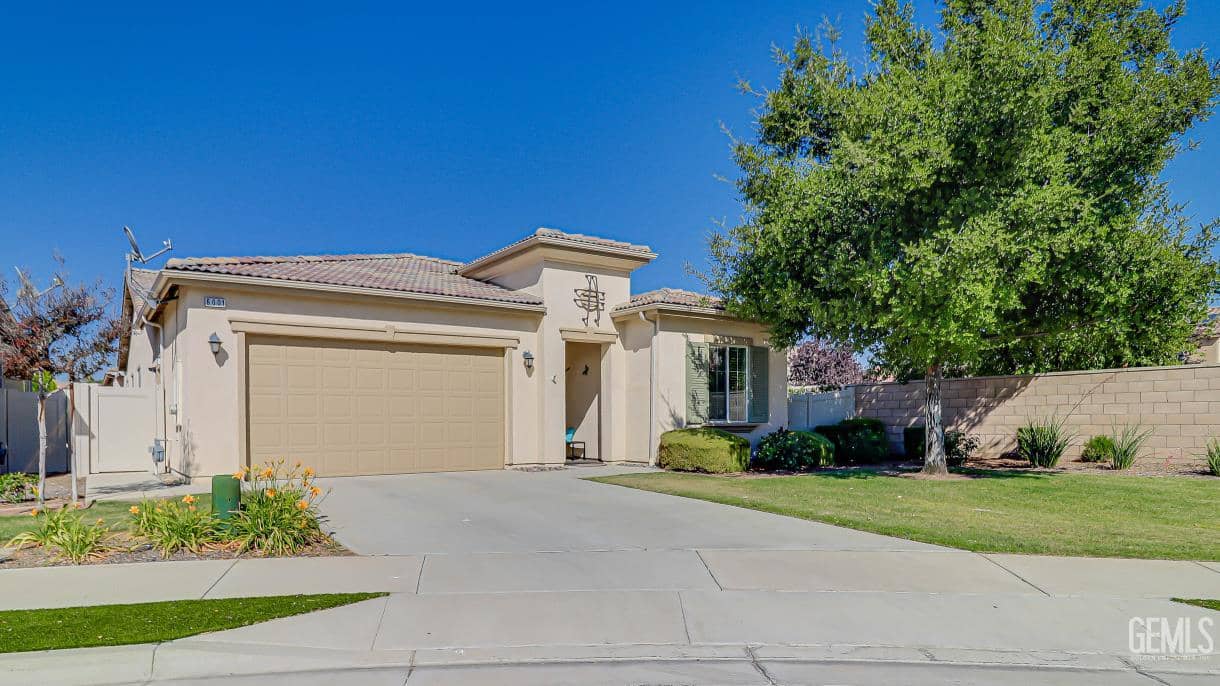 6001 Trafford Place, Bakersfield, California, 93306