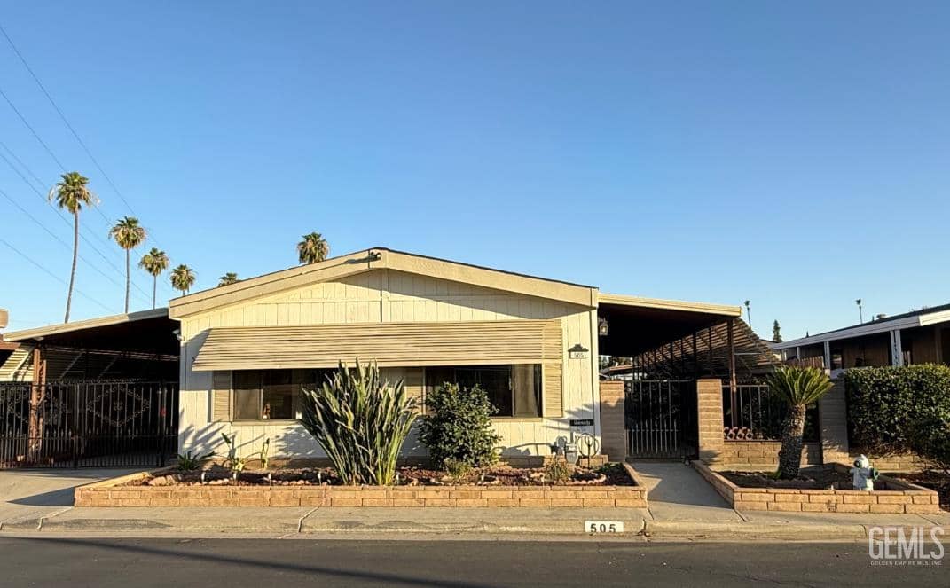 505 45th Street, Bakersfield, California, 93301