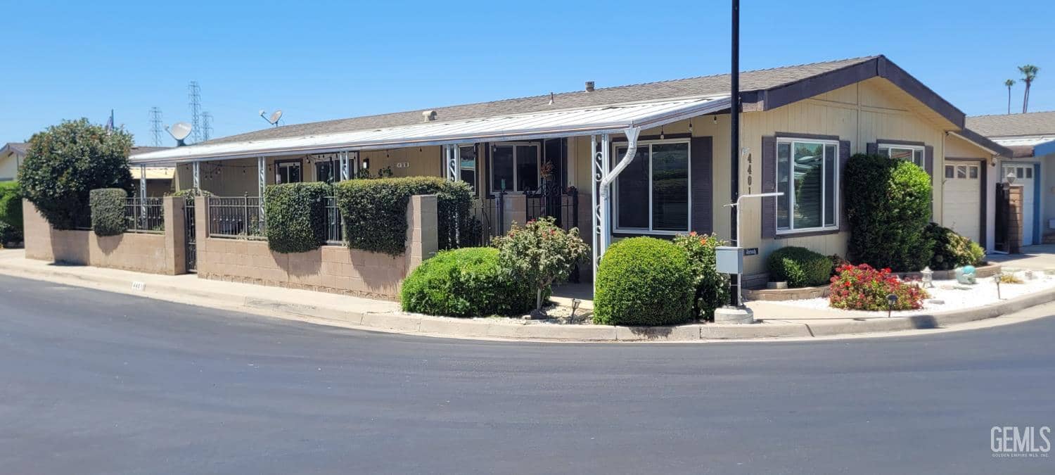 4401 Camelot Place, Bakersfield, California, 93301