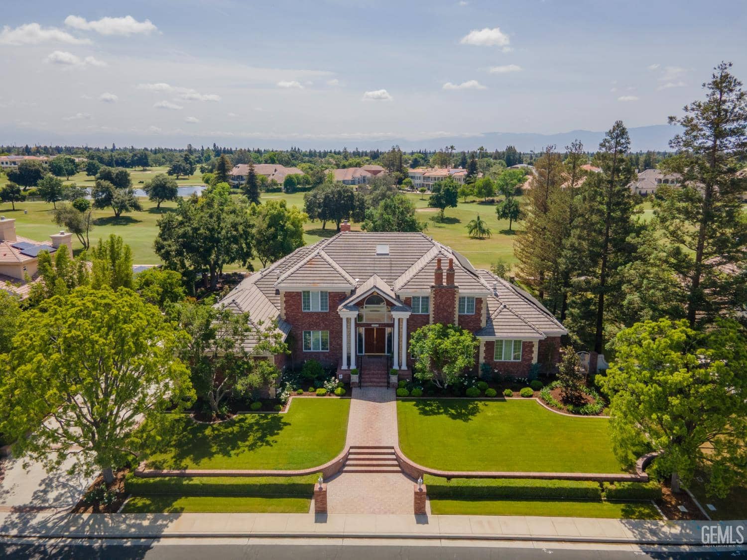 2300 Weybridge Drive, Bakersfield, California, 93311