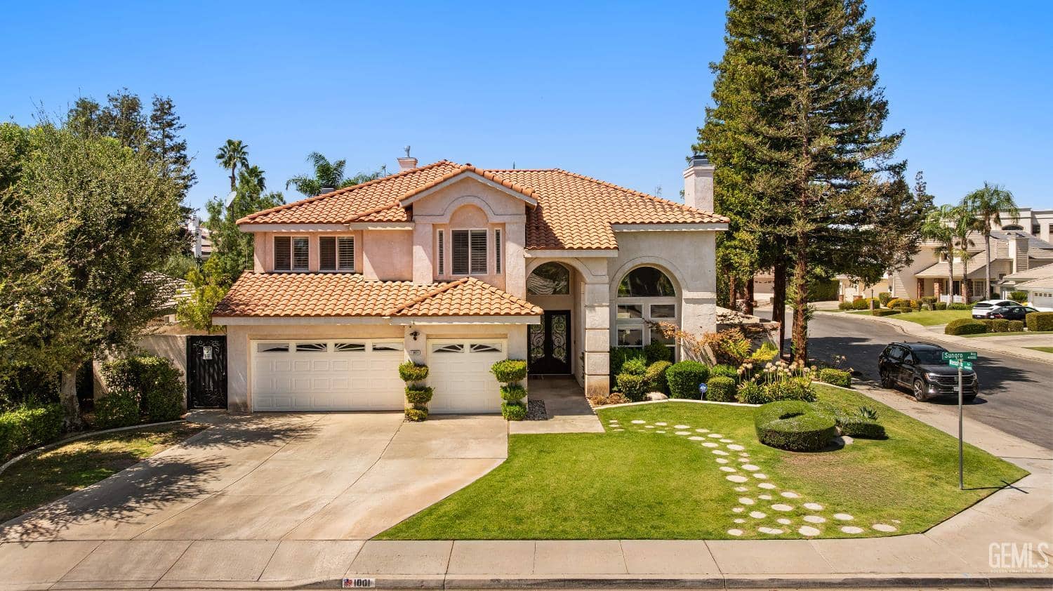 1001 Sungro Way, Bakersfield, California, 93311