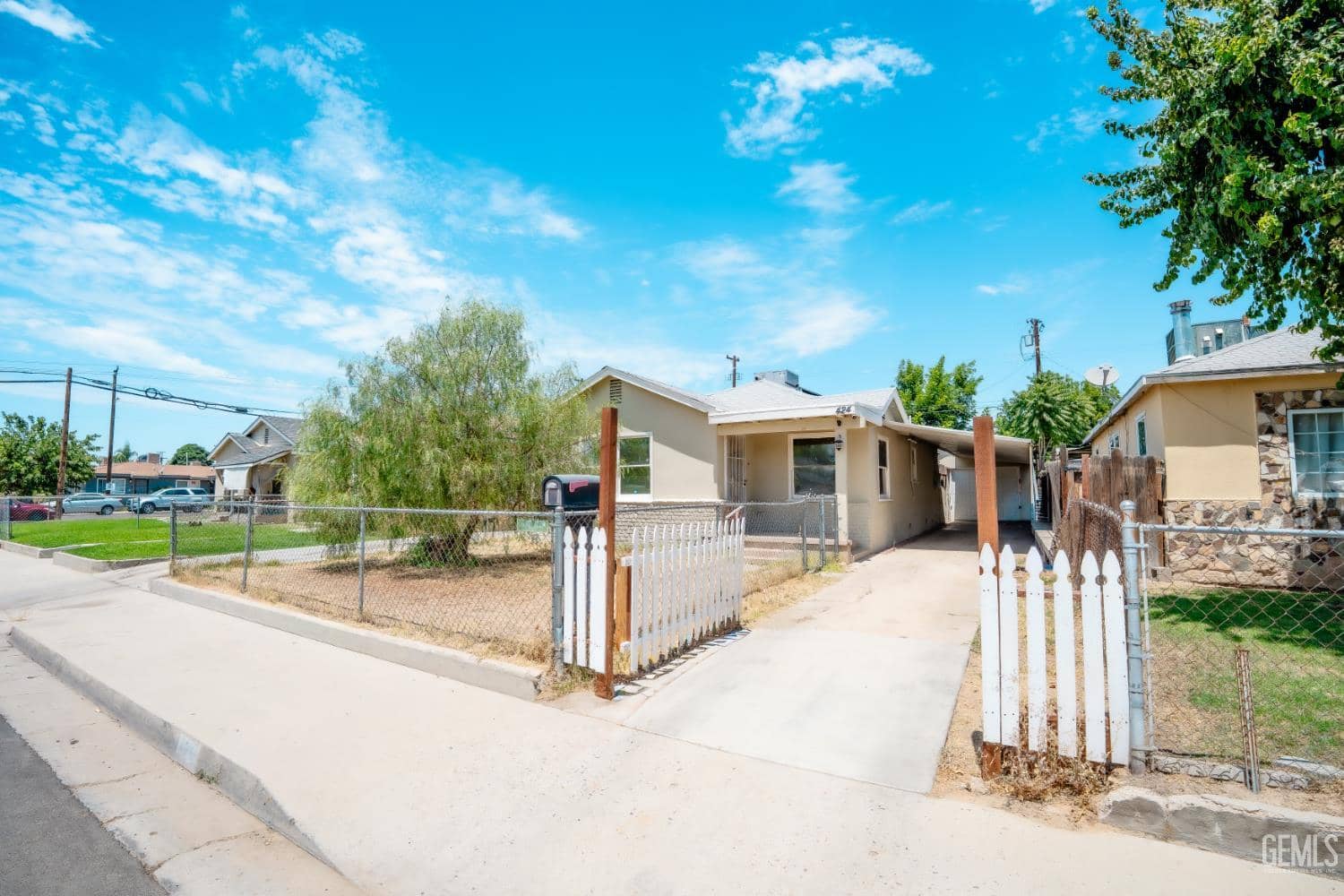 424 Wilson Avenue, Bakersfield, California, 93308