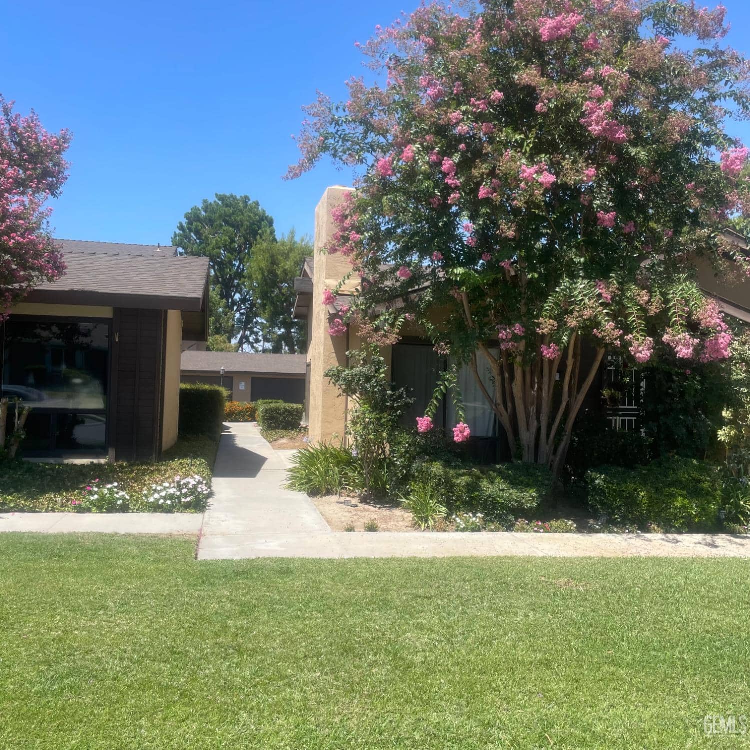 4800 Treanna Avenue U11B, Bakersfield, California, 93309
