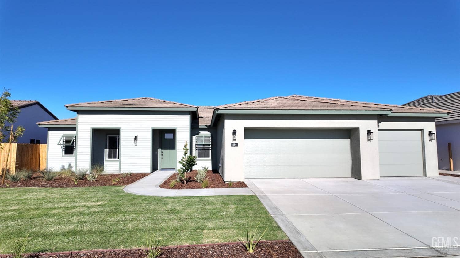 612 Grande Lane, Bakersfield, California, 93314