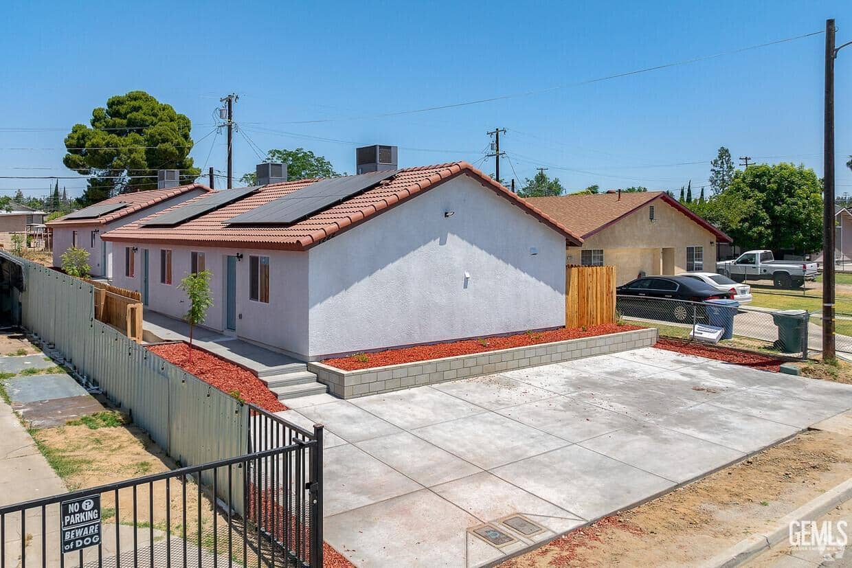 1222 Jeffrey Street, Bakersfield, California, 93305
