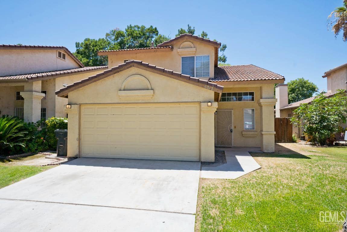 6513 Pine View Drive, Bakersfield, California, 93307