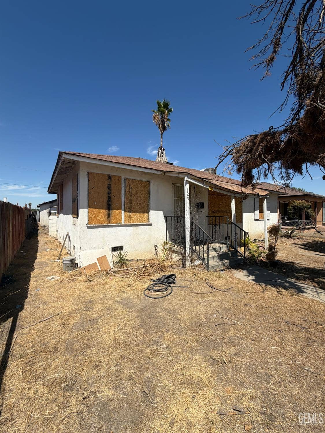129 T Street, Bakersfield, California, 93304