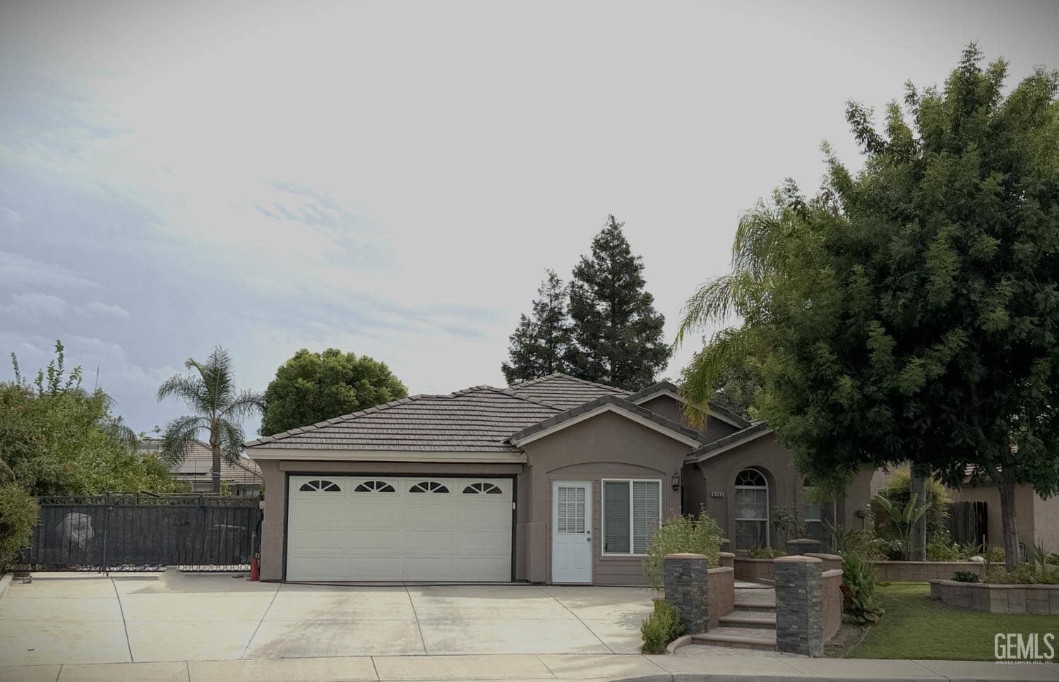 9705 Commodore Drive, Bakersfield, California, 93312