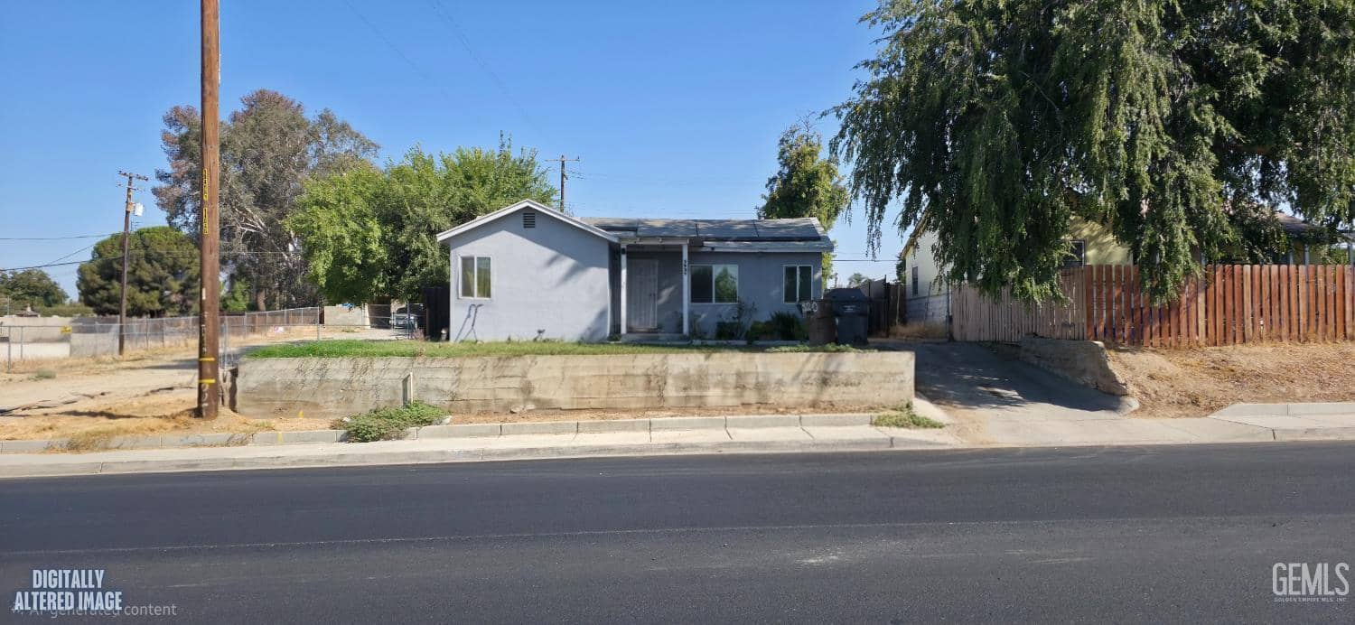 320 Columbus Street, Bakersfield, California, 93305