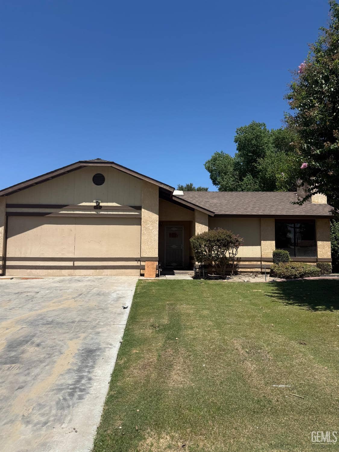 3600 Fiesta Avenue, Bakersfield, California, 93313
