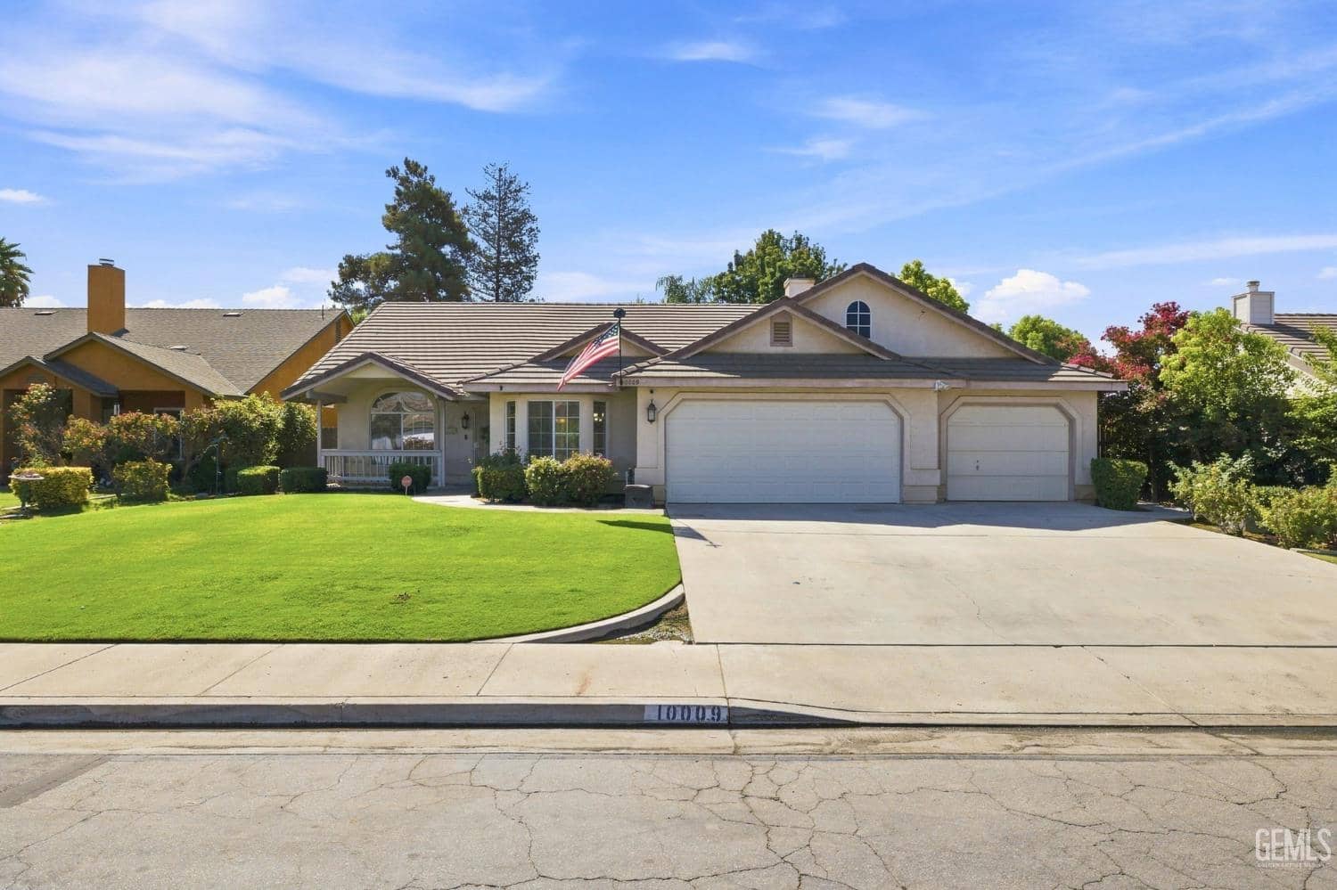 10009 Cheyenne Drive, Bakersfield, California, 93312