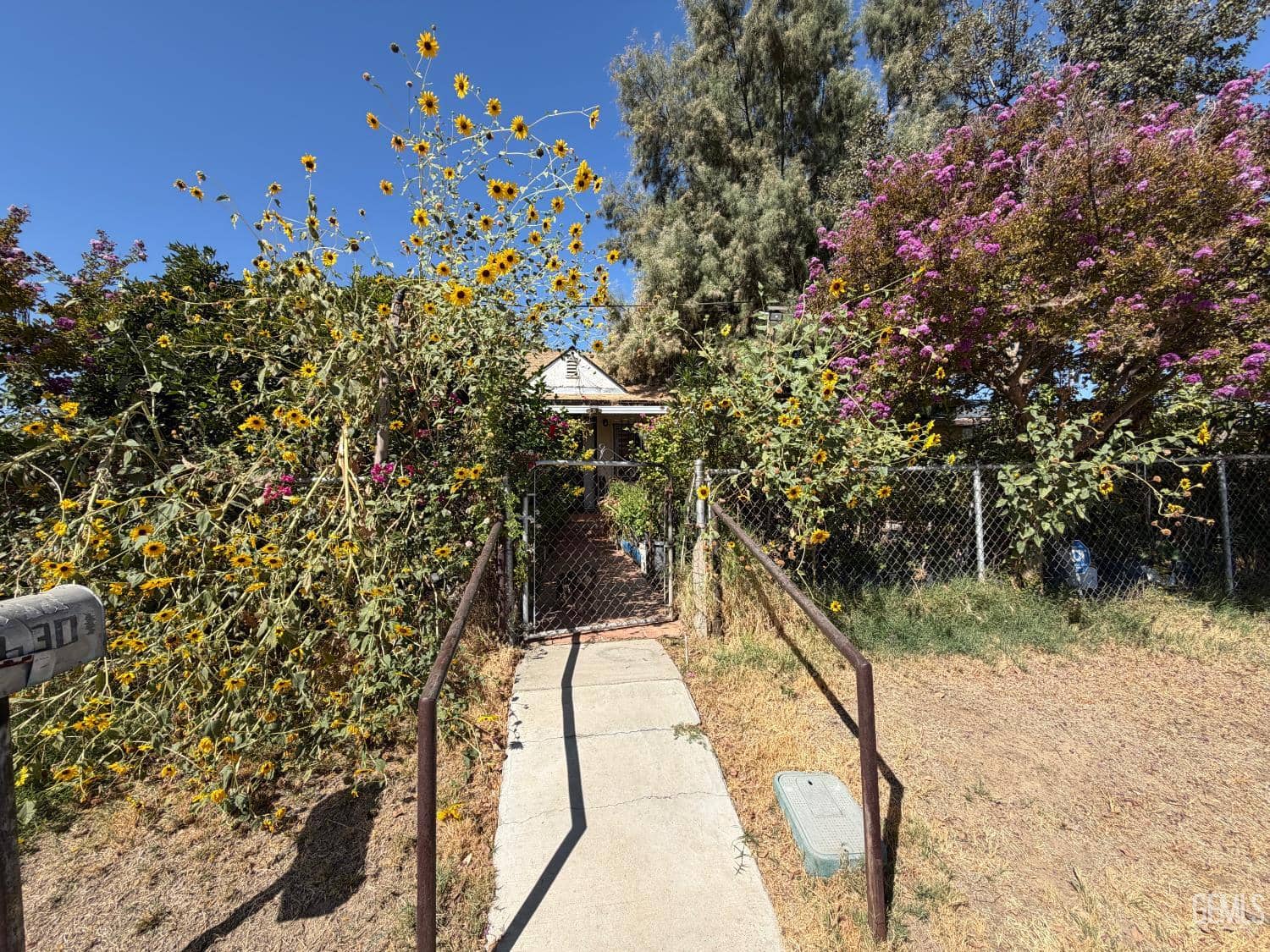 630 Beverly Drive, Bakersfield, California, 93307