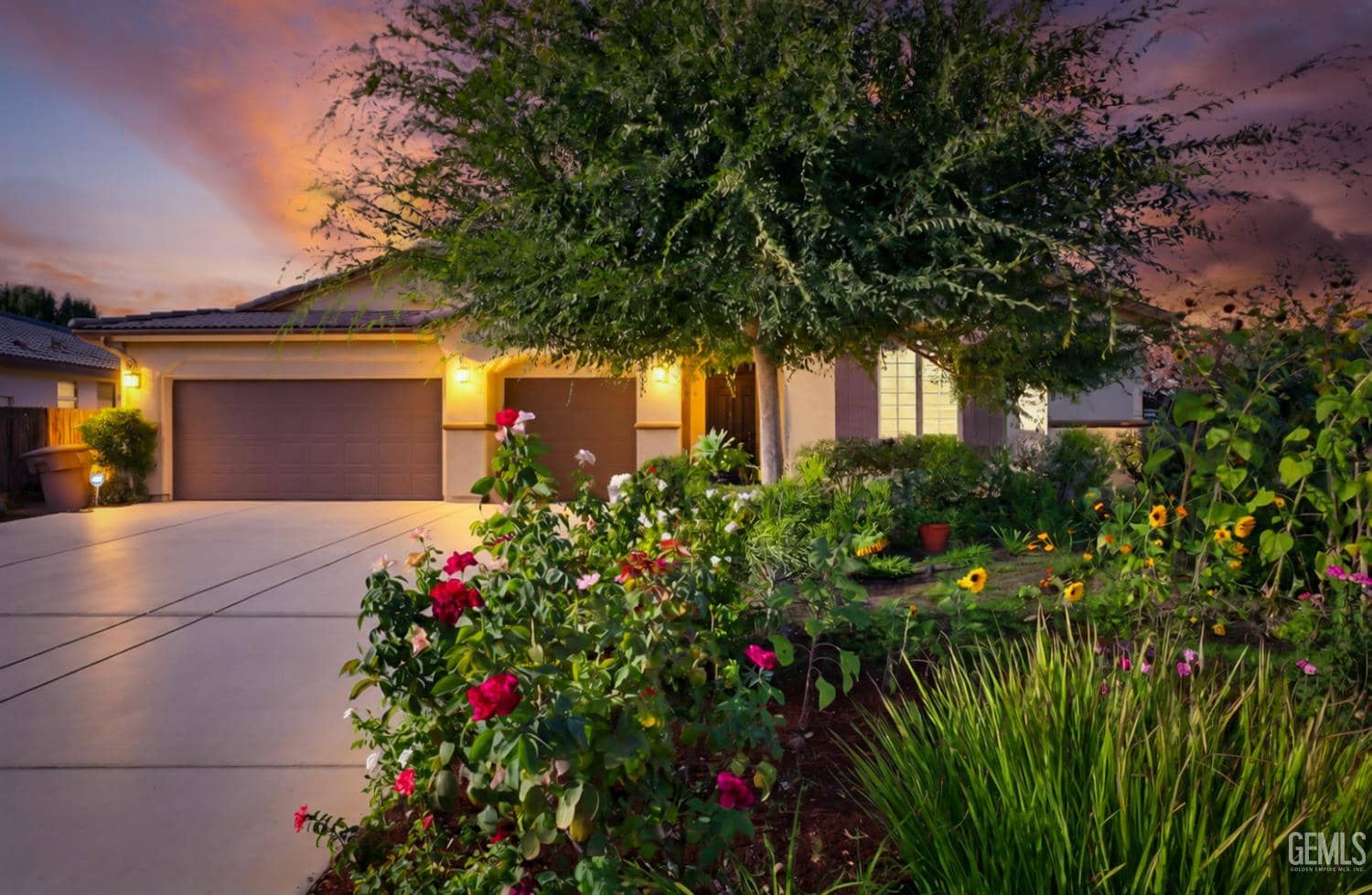 15102 Chatsworth Avenue, Bakersfield, California, 93314