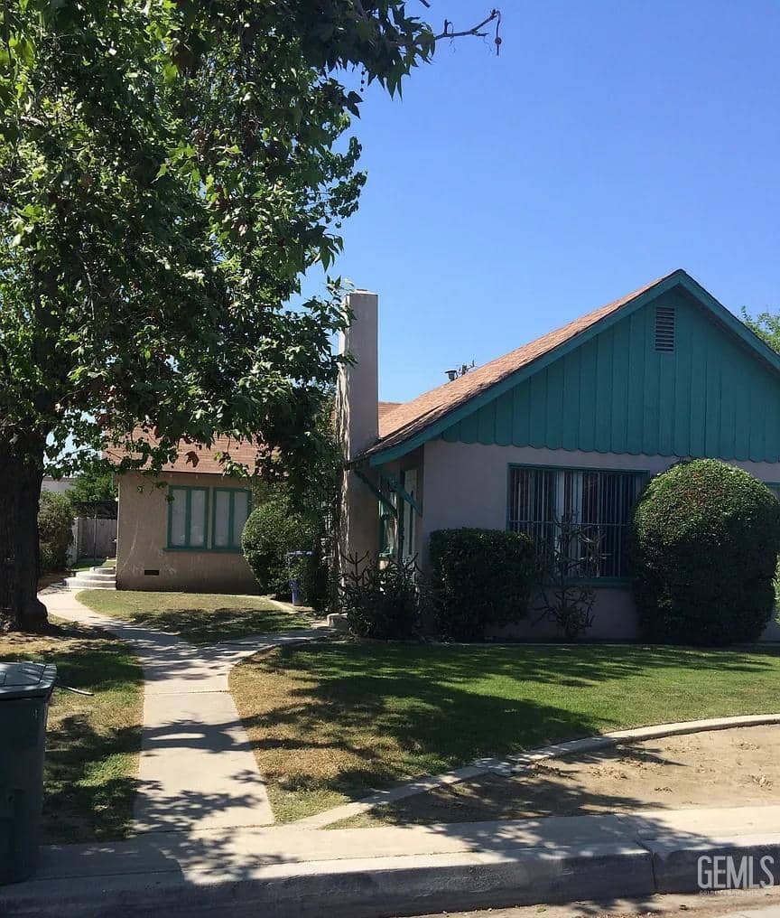 27 A Street, Bakersfield, California, 93304