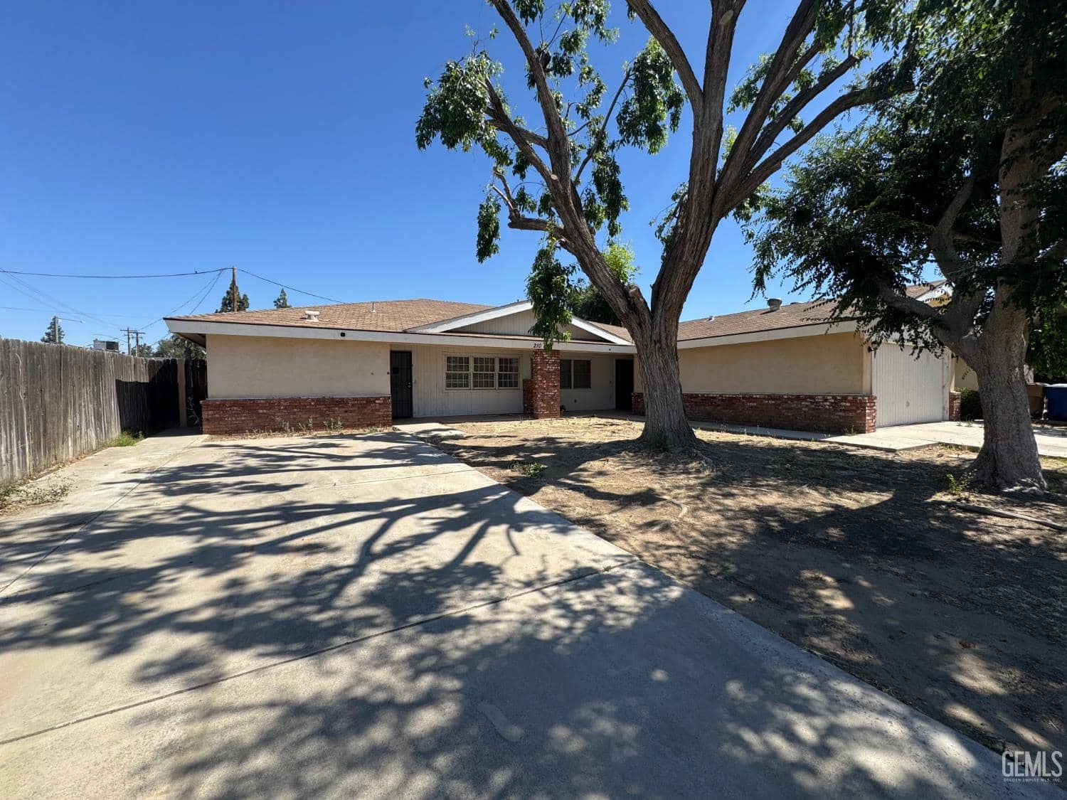 210 Douglas Street, Bakersfield, California, 93308