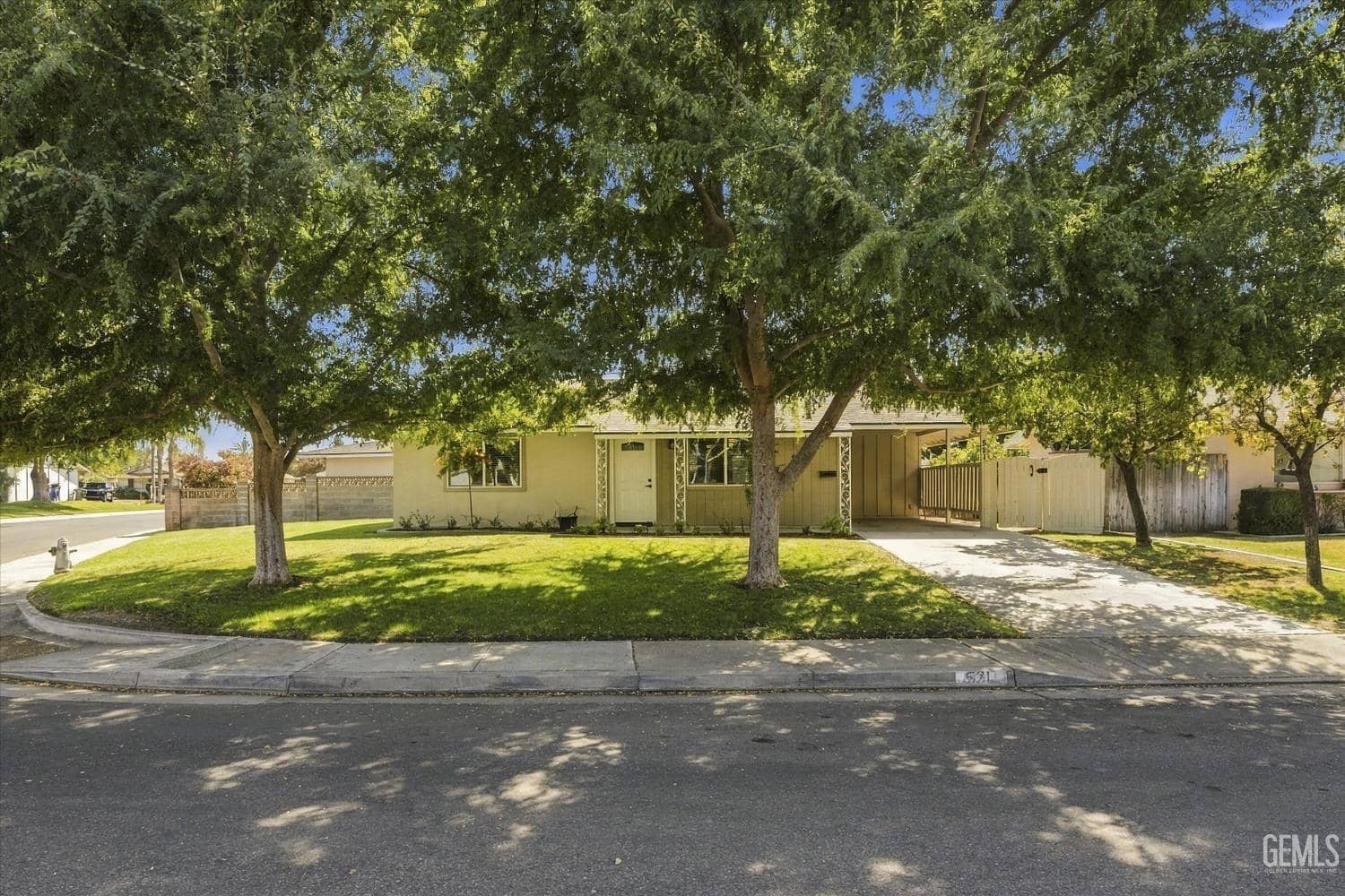 521 Oak Fair Way, Bakersfield, California, 93309