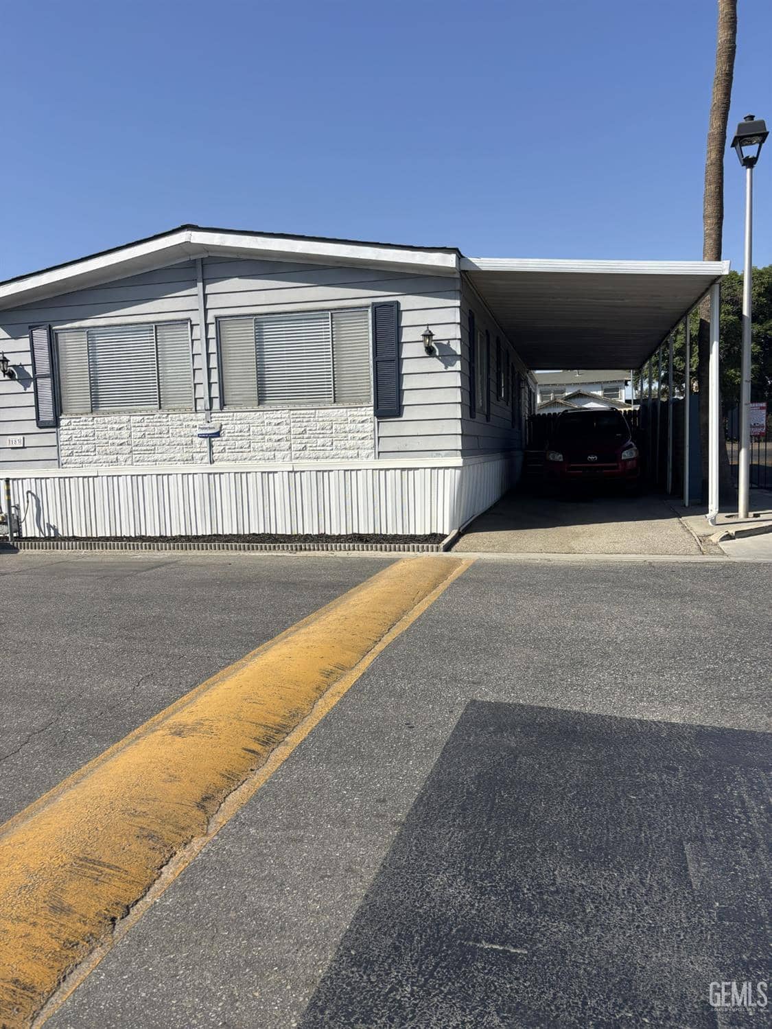 183 Kings Lane, Bakersfield, California, 93308