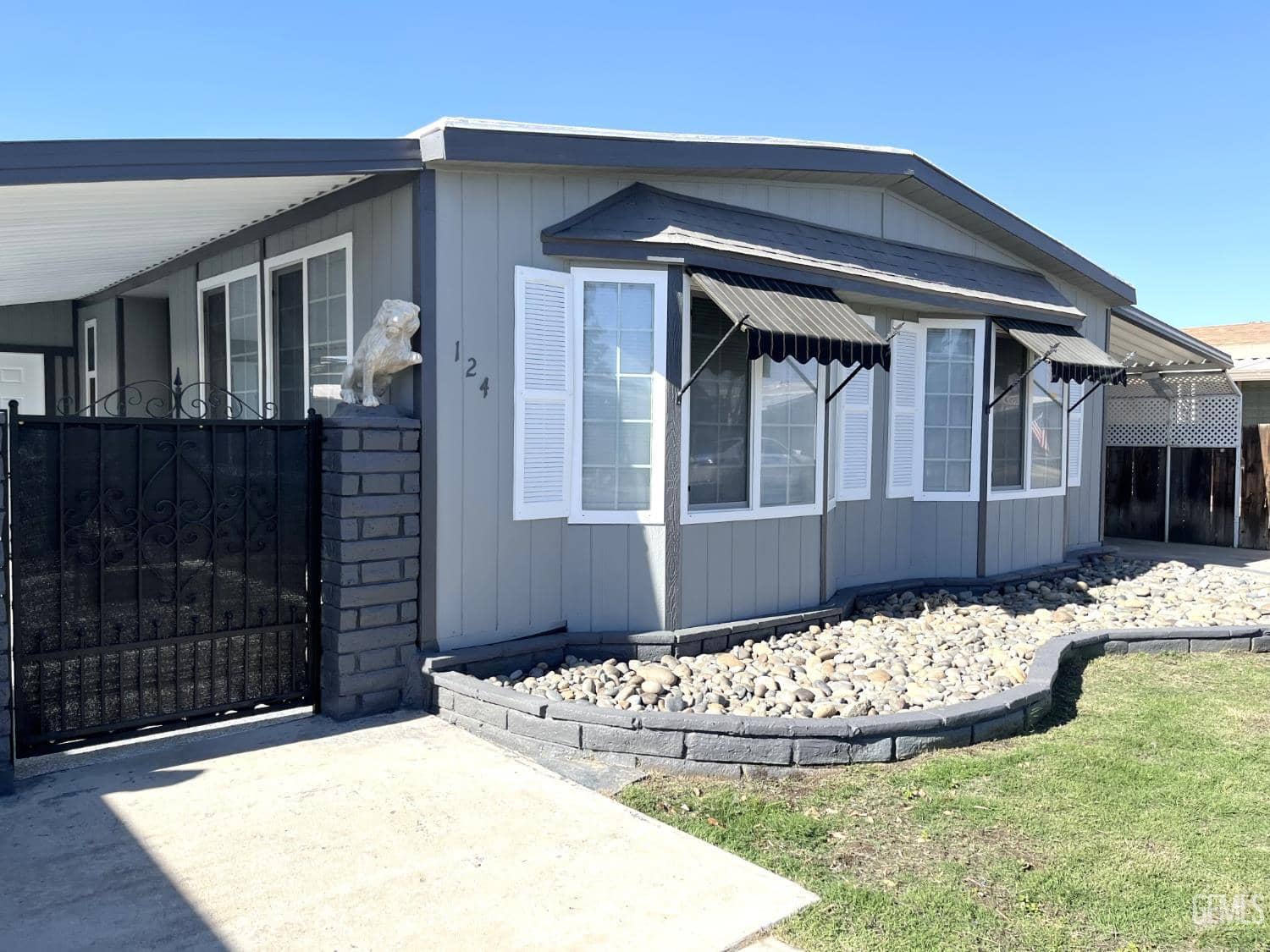 400 E Roberts Lane 124, Bakersfield, California, 93308