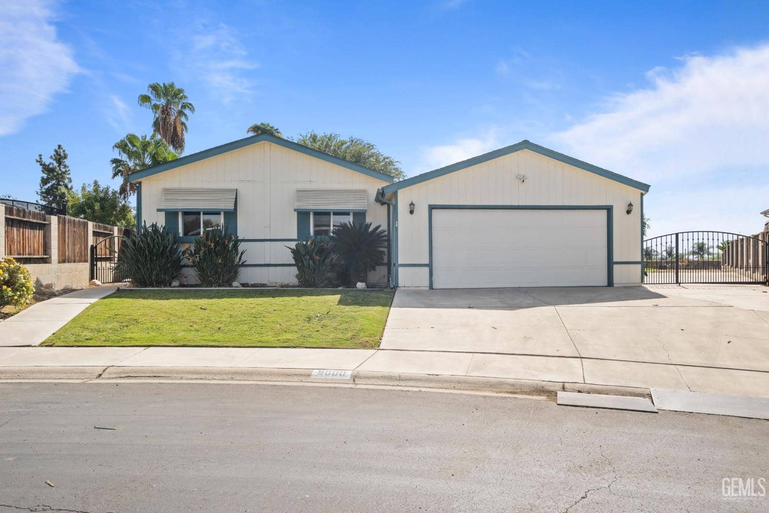 9000 Eastwind Circle, Bakersfield, California, 93306