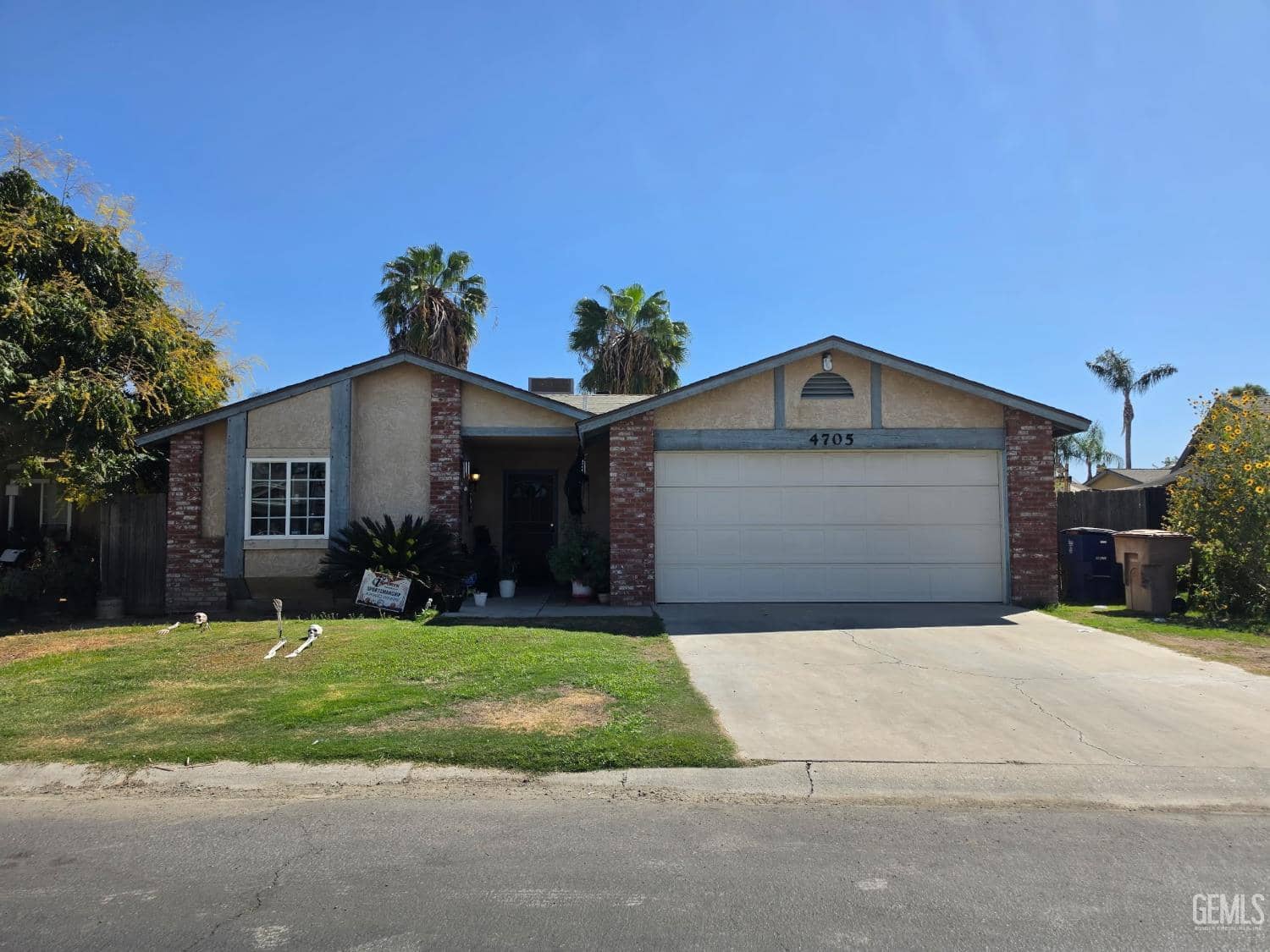 4705 Millbrook Way, Bakersfield, California, 93313