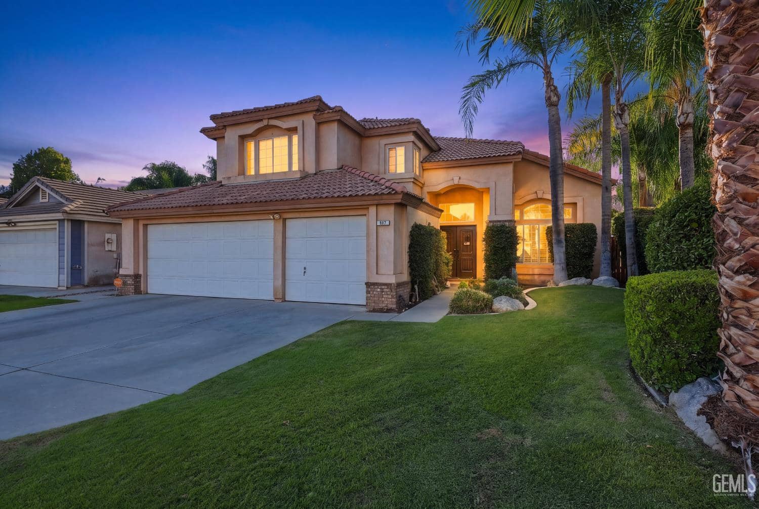 911 Crown Pointe Drive, Bakersfield, California, 93312