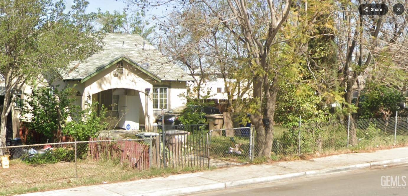 2030 King Street, Bakersfield, California, 93305