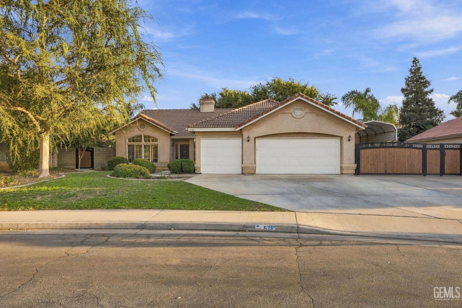 6705 Tiber River Lane, Bakersfield, California, 93308