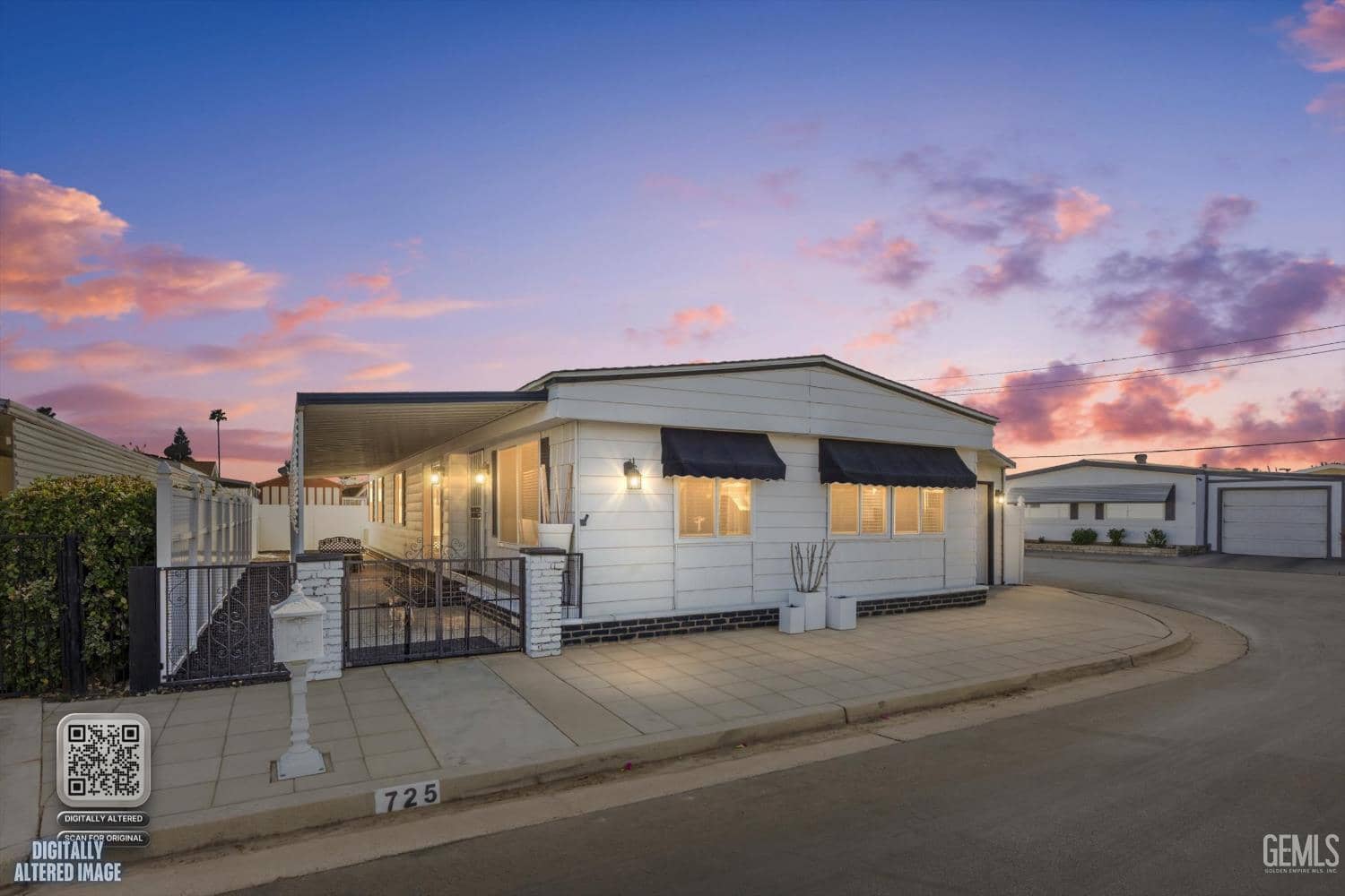 725 45th Street, Bakersfield, California, 93301