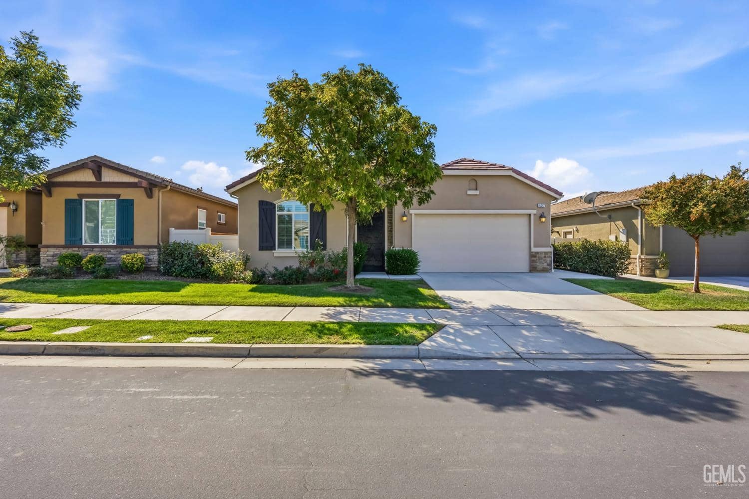 10017 Francois Lane, Bakersfield, California, 93306