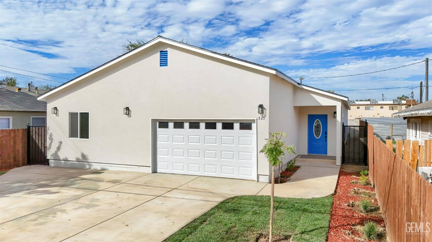 325 Holtby Road, Bakersfield, California, 93304