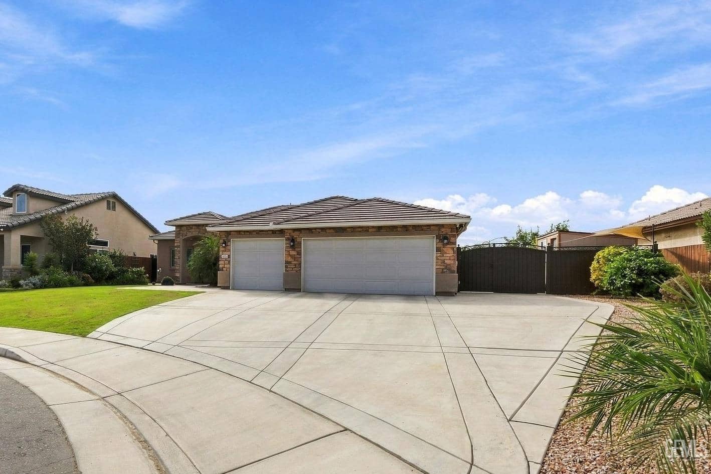 4309 Sierra Madre Avenue, Bakersfield, California, 93313